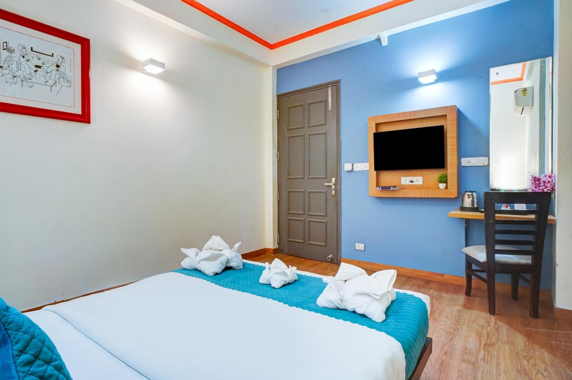 Hotel Noida Express Exteriör bild