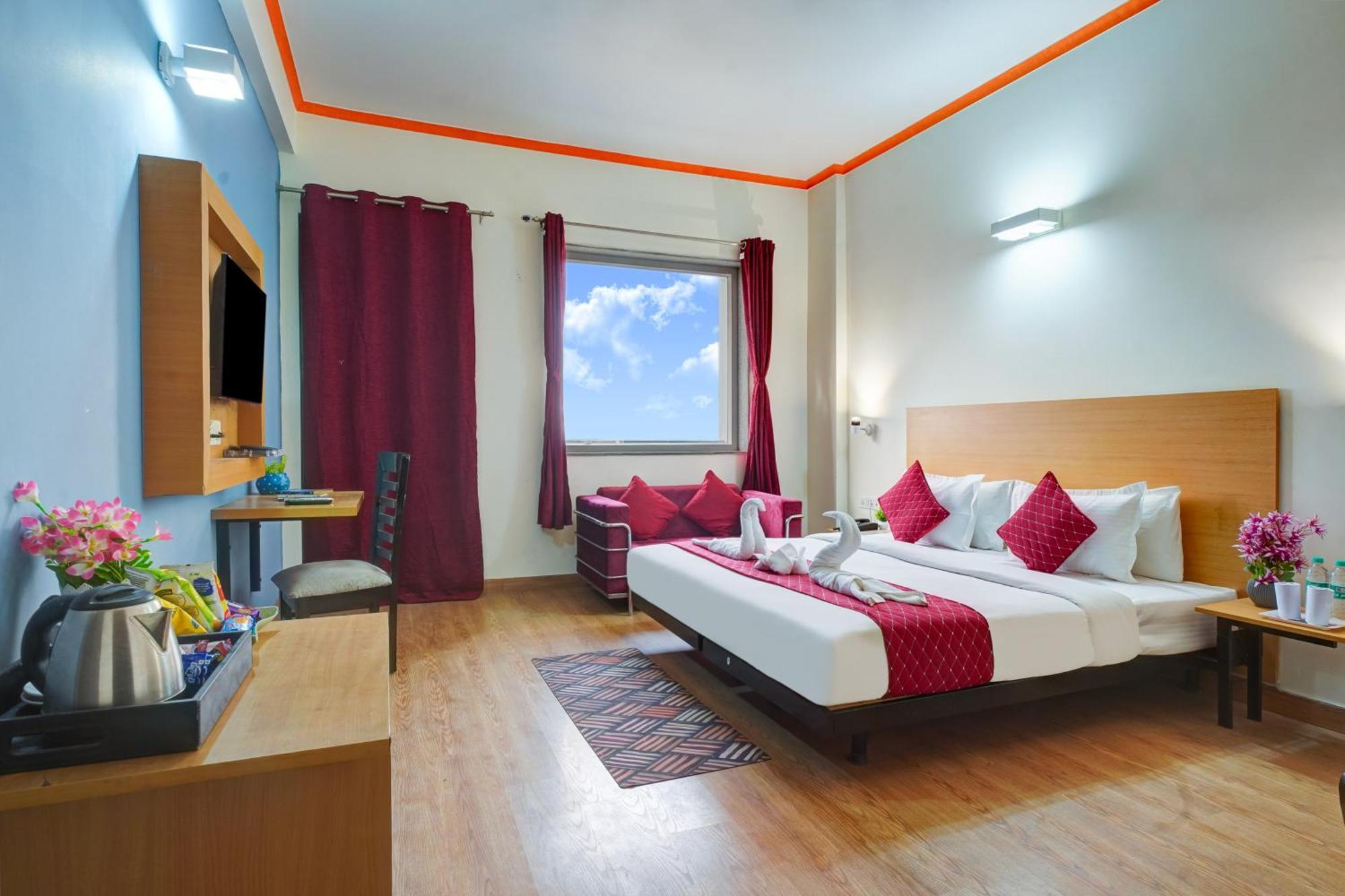 Hotel Noida Express Exteriör bild
