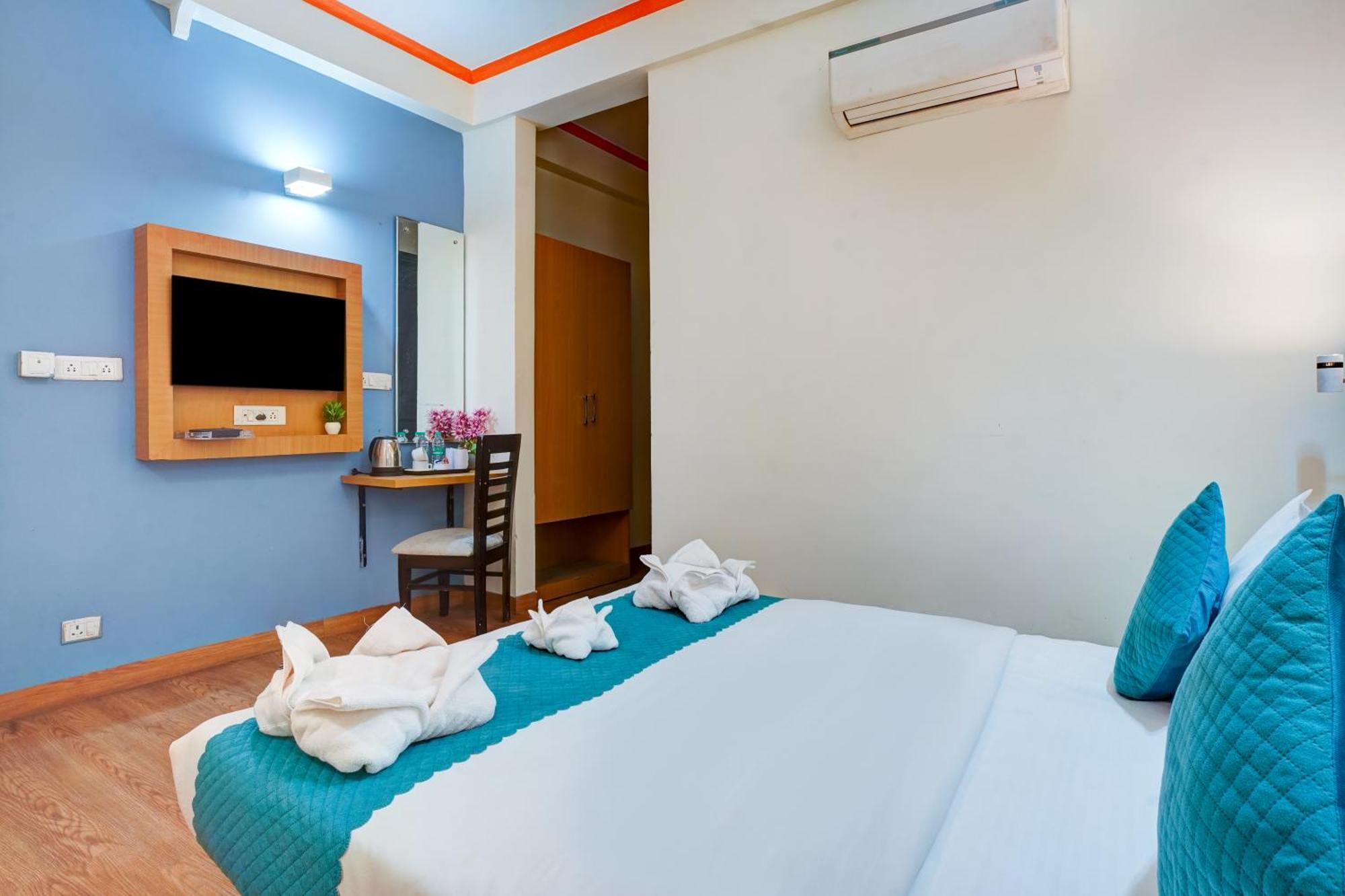 Hotel Noida Express Exteriör bild