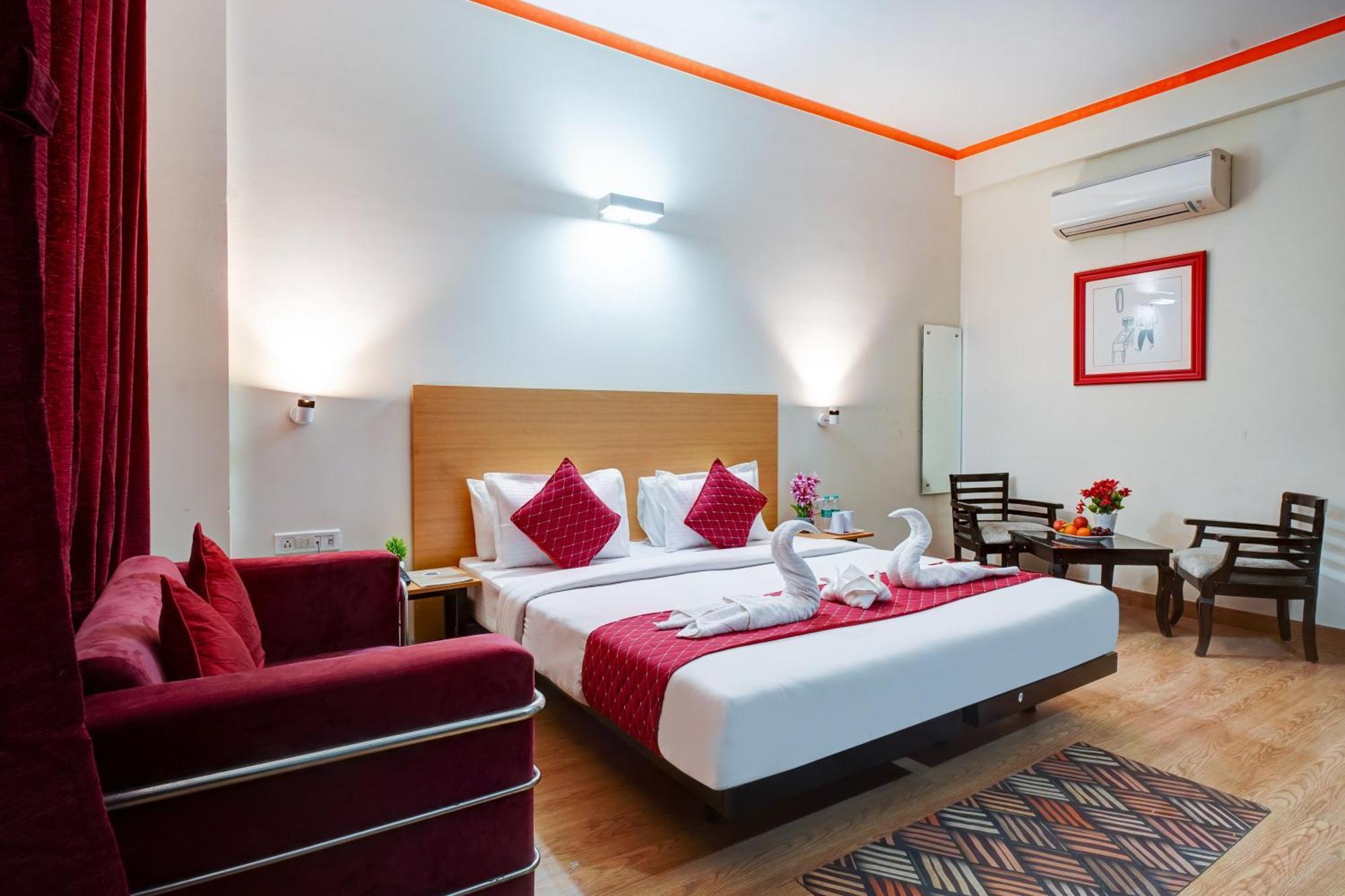 Hotel Noida Express Exteriör bild