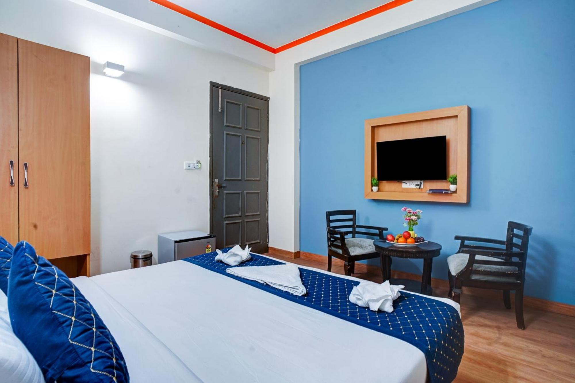 Hotel Noida Express Exteriör bild